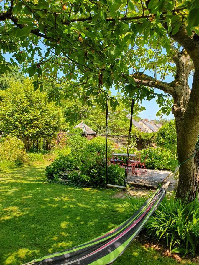 Maison En Pierre Dans Son Nid De Verdure Roz-Landrieux Exterior foto