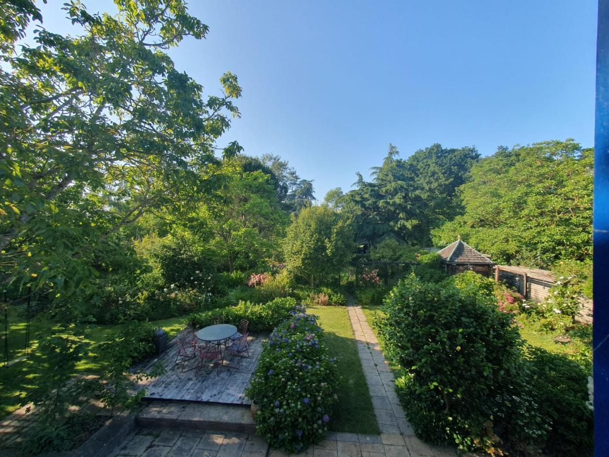 Maison En Pierre Dans Son Nid De Verdure Roz-Landrieux Exterior foto